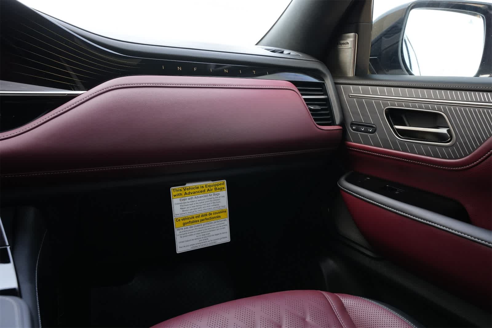 Thumbnail: 2026 INFINITI QX80 - 8