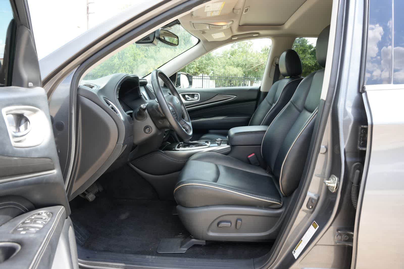 Thumbnail: 2019 INFINITI QX60 - 16