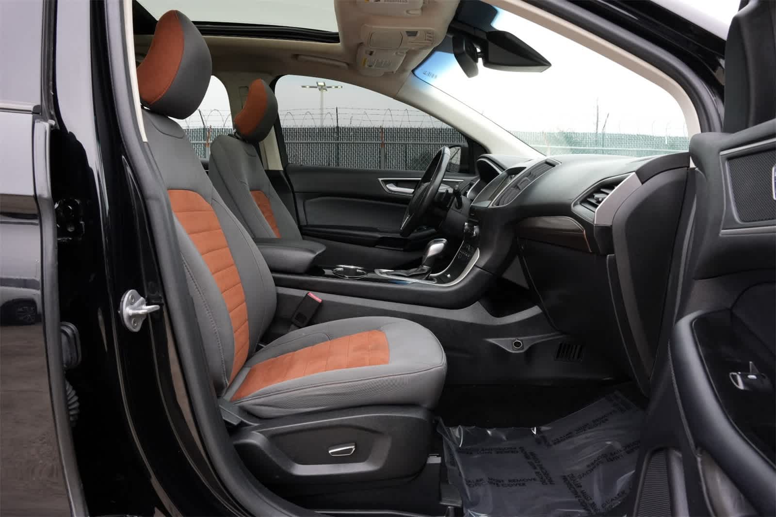 Thumbnail: 2018 Ford Edge - 22