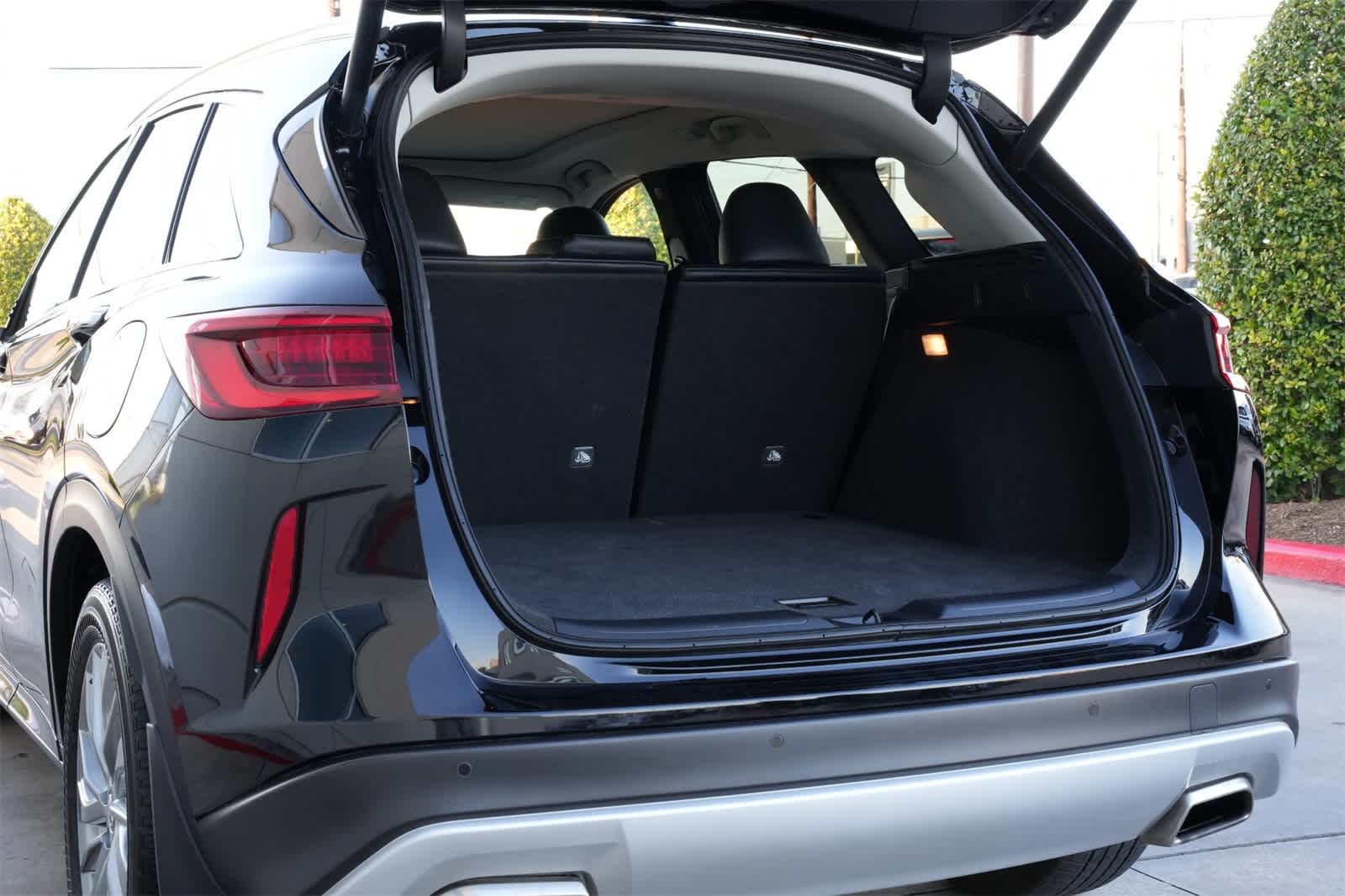 Thumbnail: 2025 INFINITI QX50 - 20