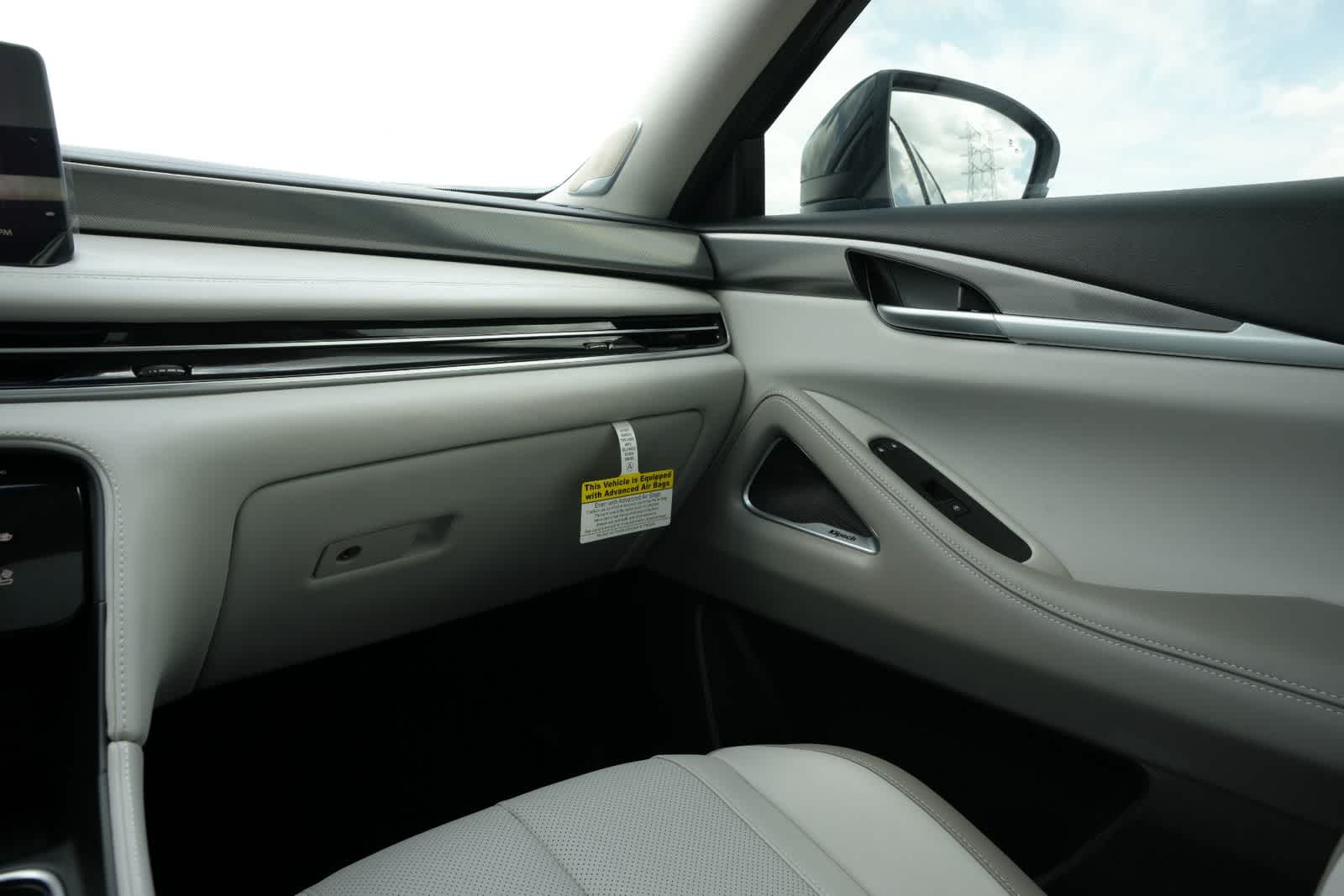 Thumbnail: 2027 INFINITI QX60 - 8