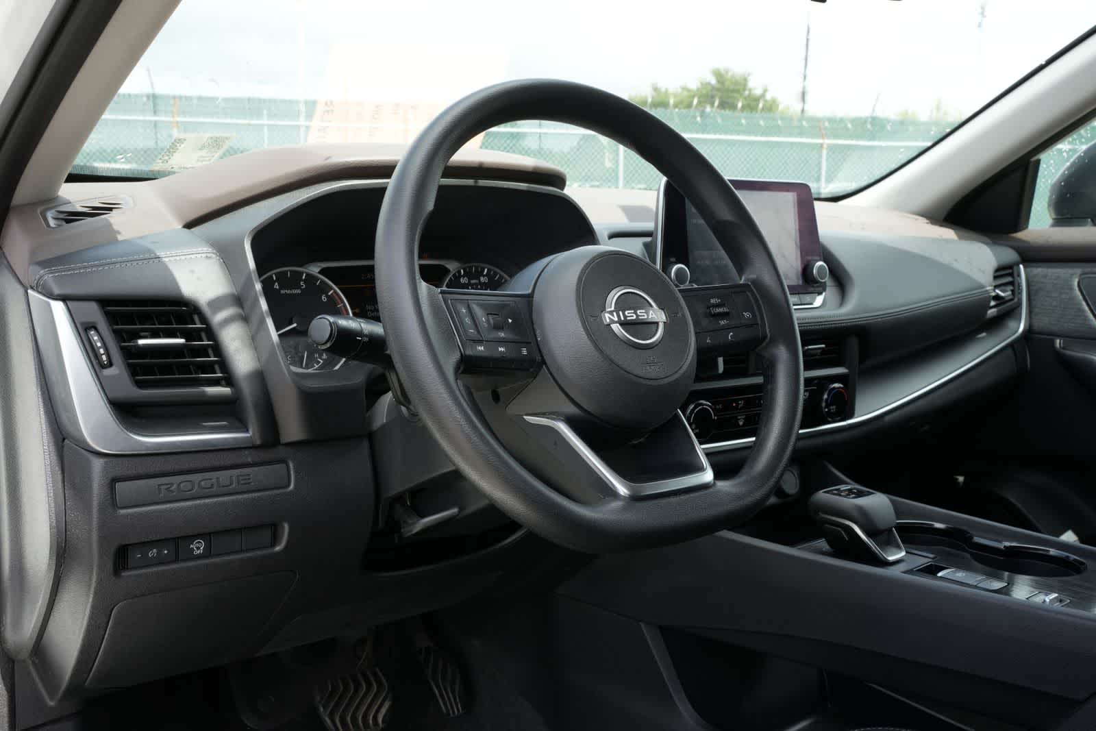 Thumbnail: 2023 Nissan Rogue - 15