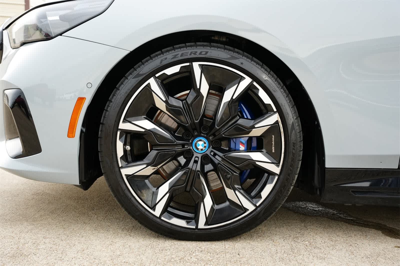 Thumbnail: 2024 BMW i5 - 26