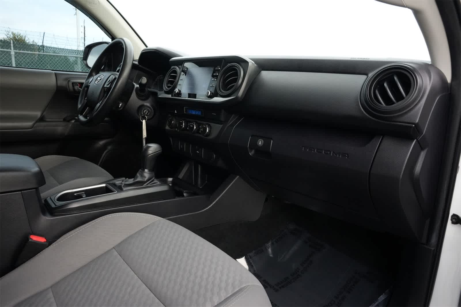 Thumbnail: 2022 Toyota Tacoma - 23