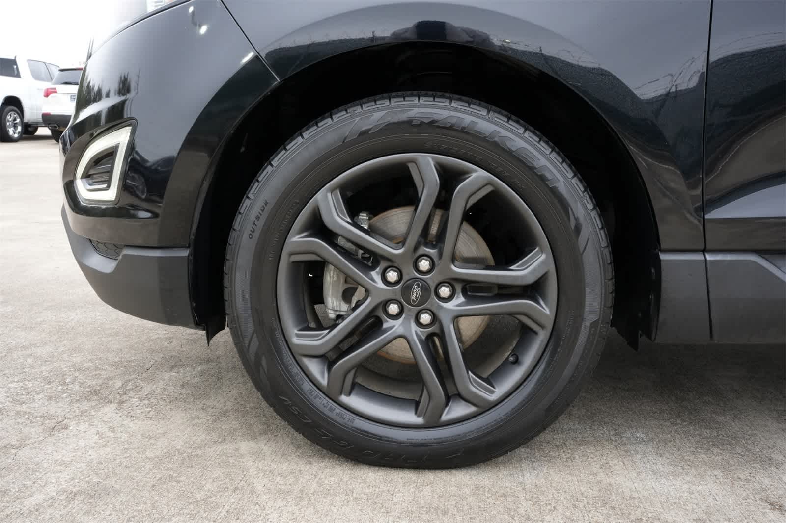 Thumbnail: 2018 Ford Edge - 24