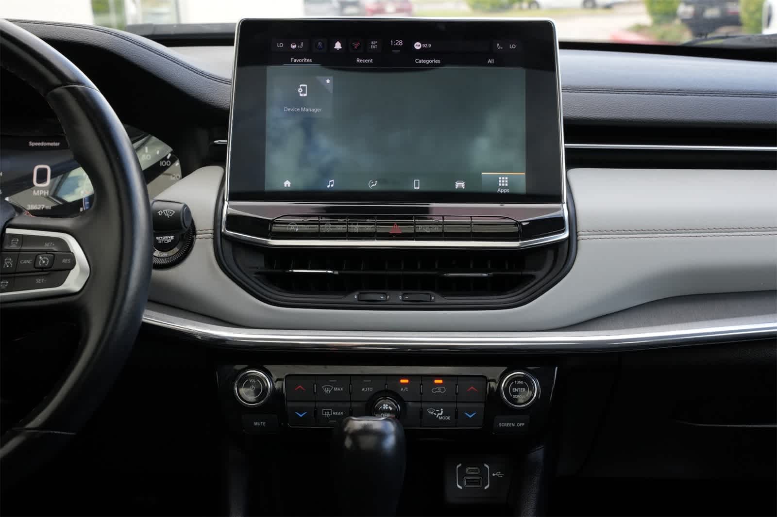 Thumbnail: 2022 Jeep Compass - 13