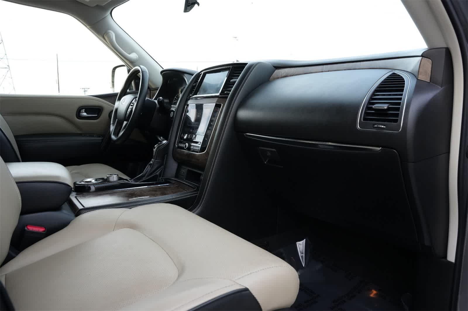 Thumbnail: 2021 INFINITI QX80 - 22