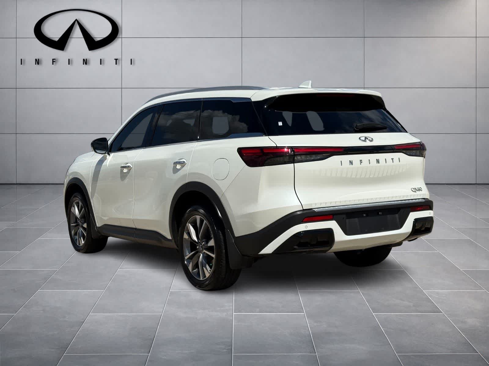 Thumbnail: 2023 INFINITI QX60 - 3