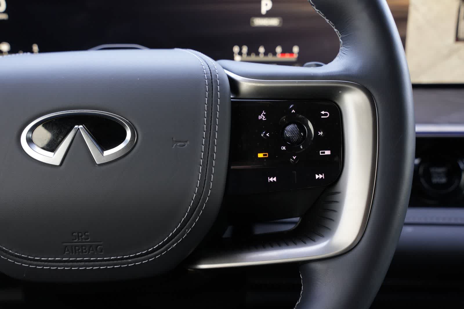 Thumbnail: 2025 INFINITI QX80 - 11