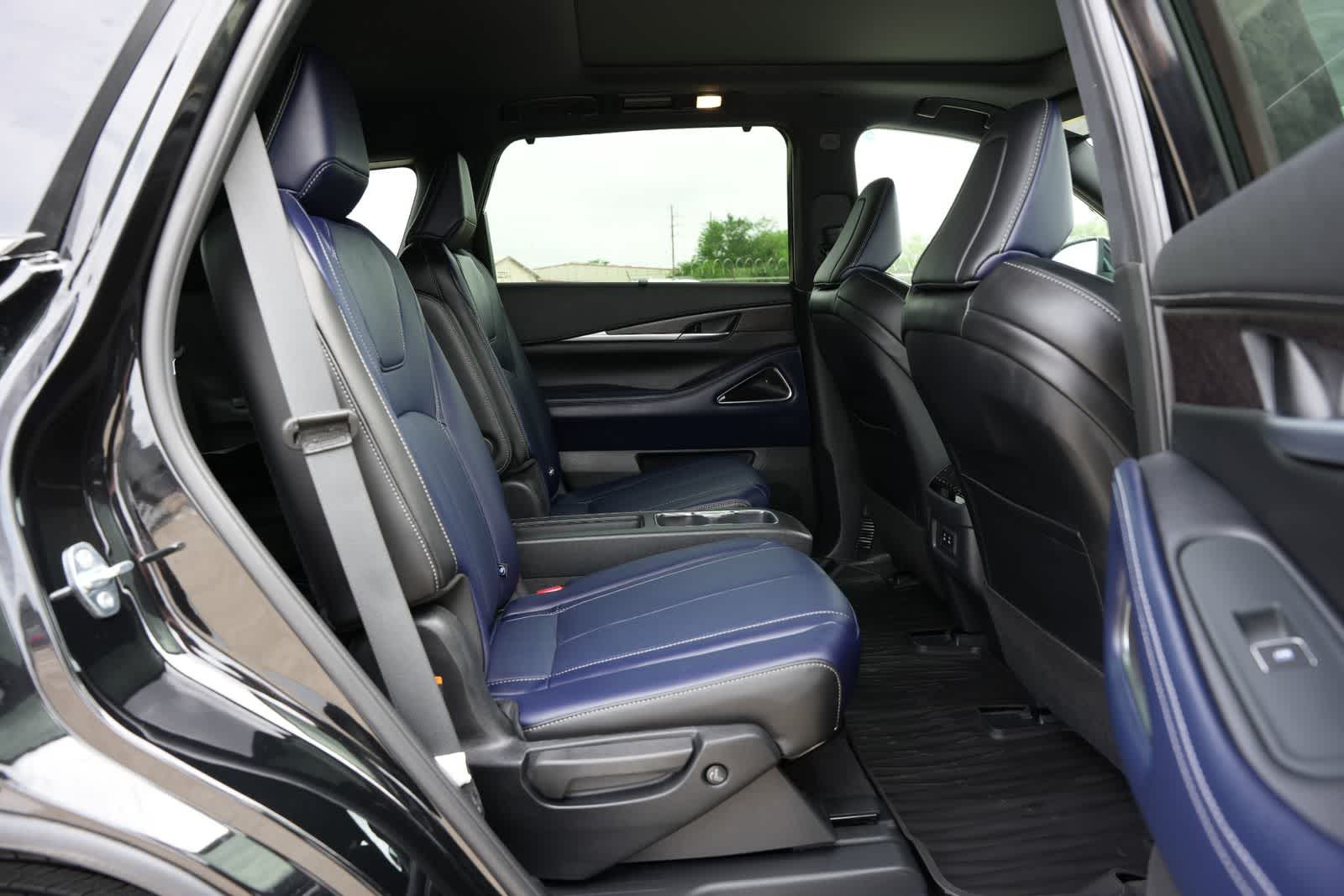 Thumbnail: 2026 INFINITI QX60 - 21