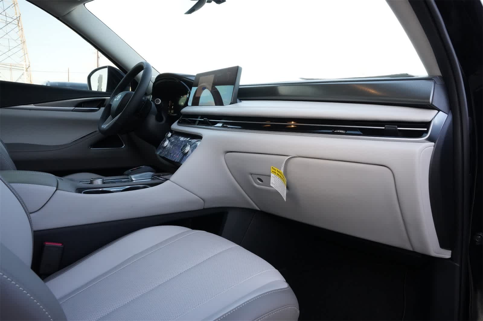 Thumbnail: 2026 INFINITI QX60 - 23