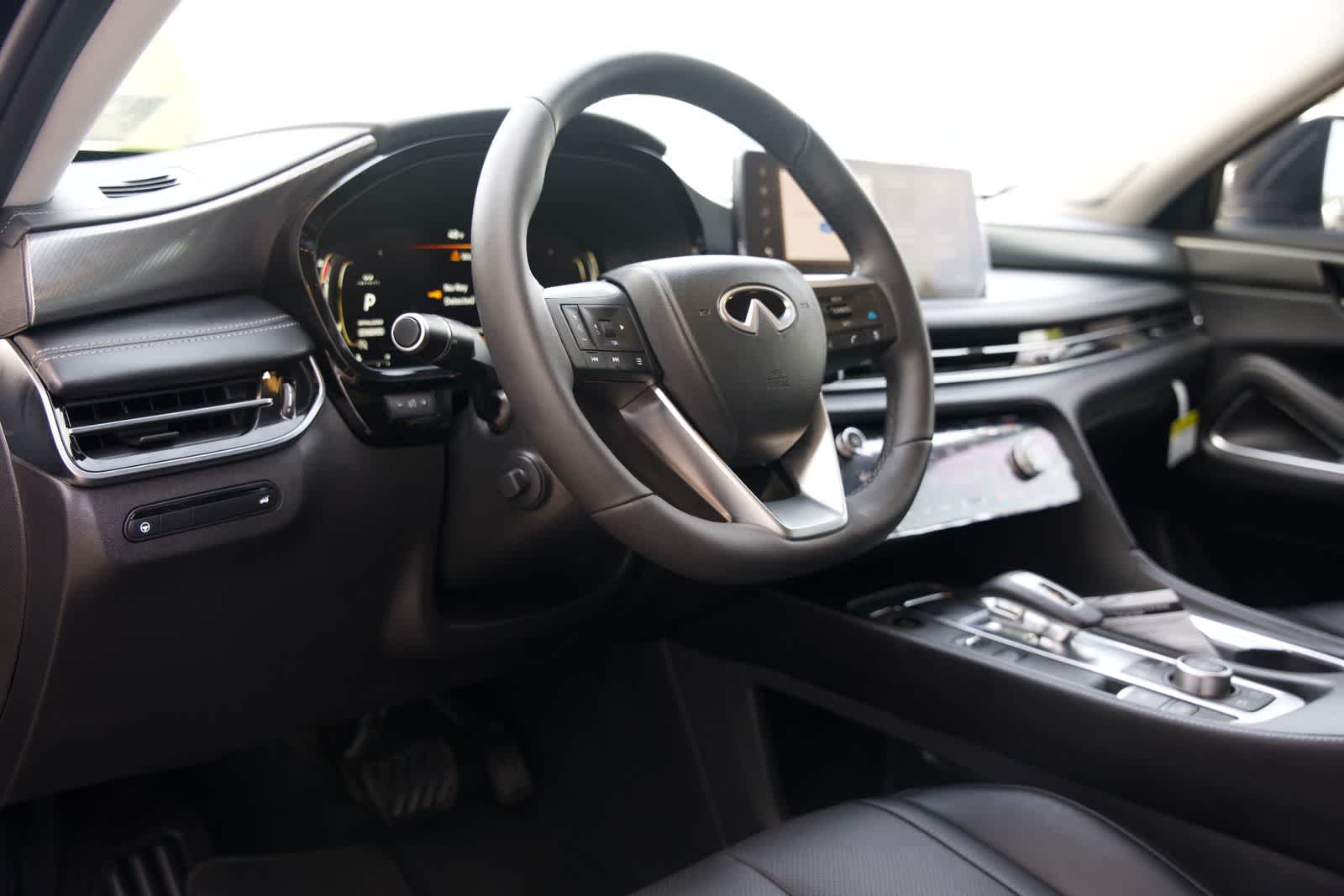 Thumbnail: 2026 INFINITI QX60 - 16