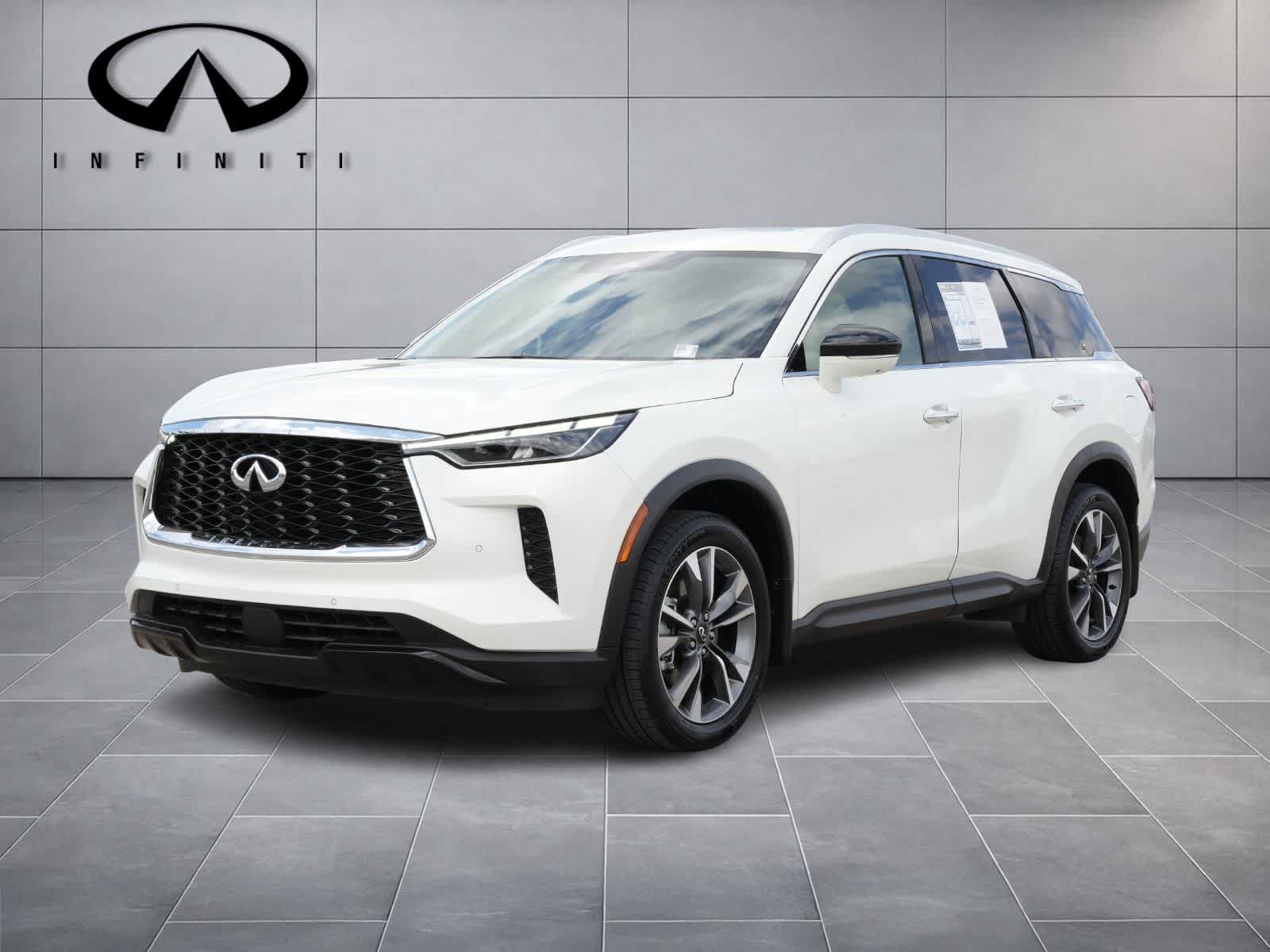 Thumbnail: 2023 INFINITI QX60 - 1