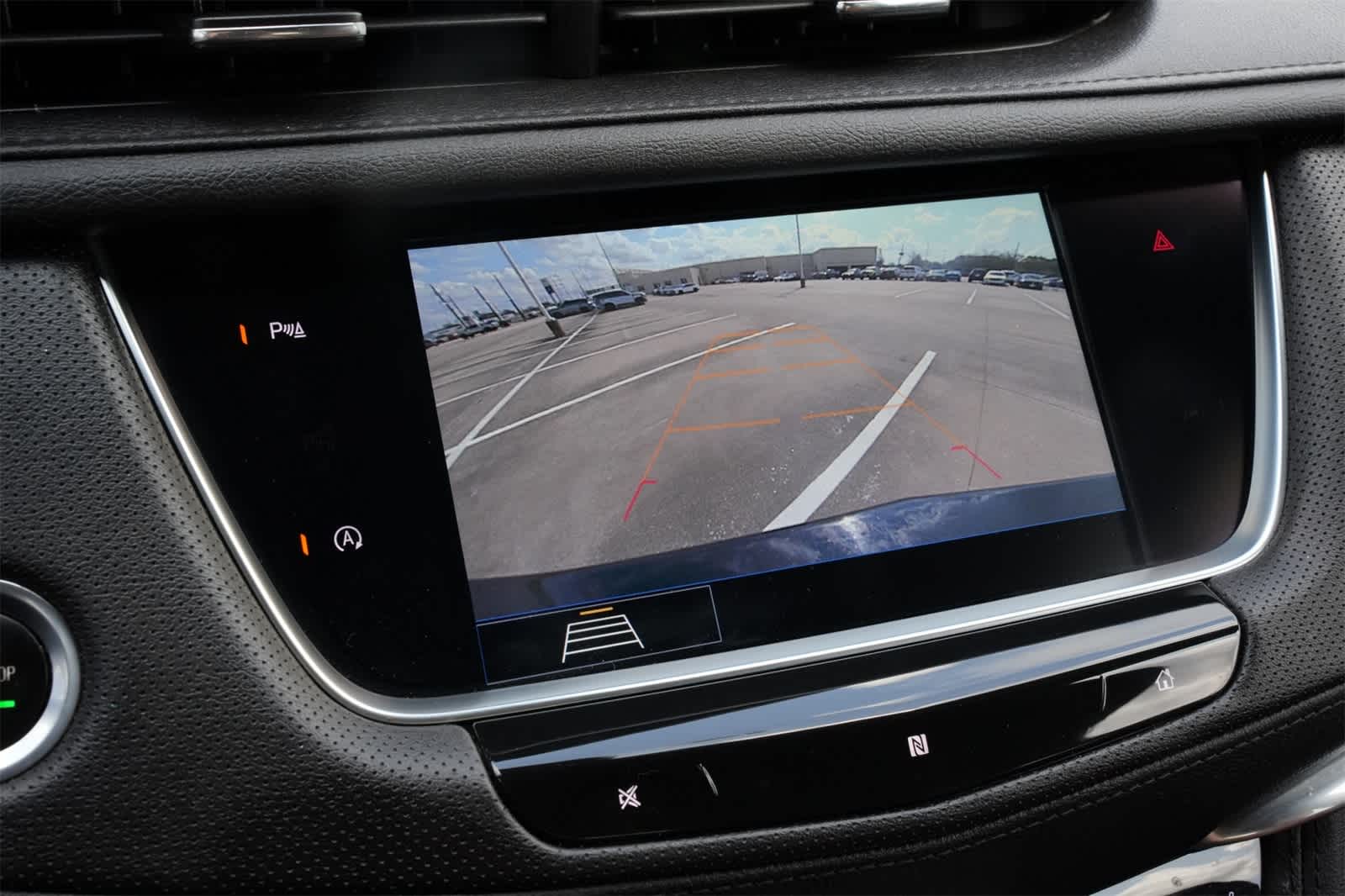 Thumbnail: 2020 Cadillac XT5 - 14