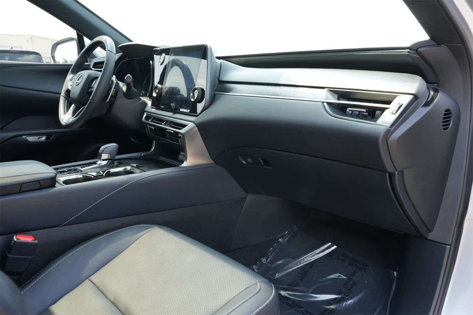 Thumbnail: 2023 Lexus RX - 22