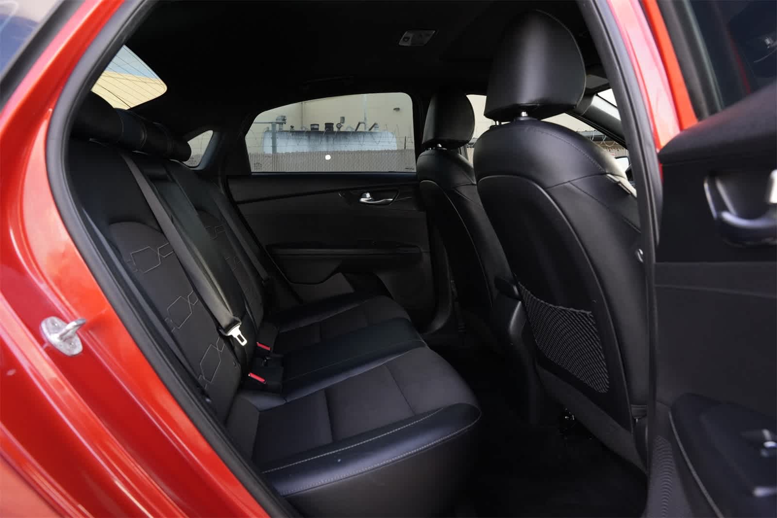 Thumbnail: 2021 Kia Forte - 22