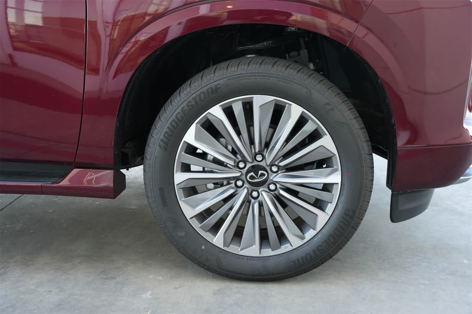 2025 INFINITI QX80 Sensory 26
