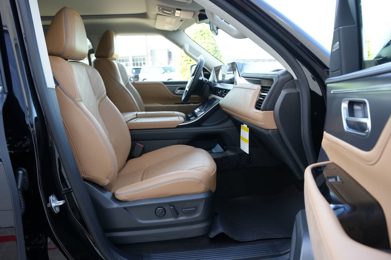 Thumbnail: 2027 INFINITI QX80 - 23