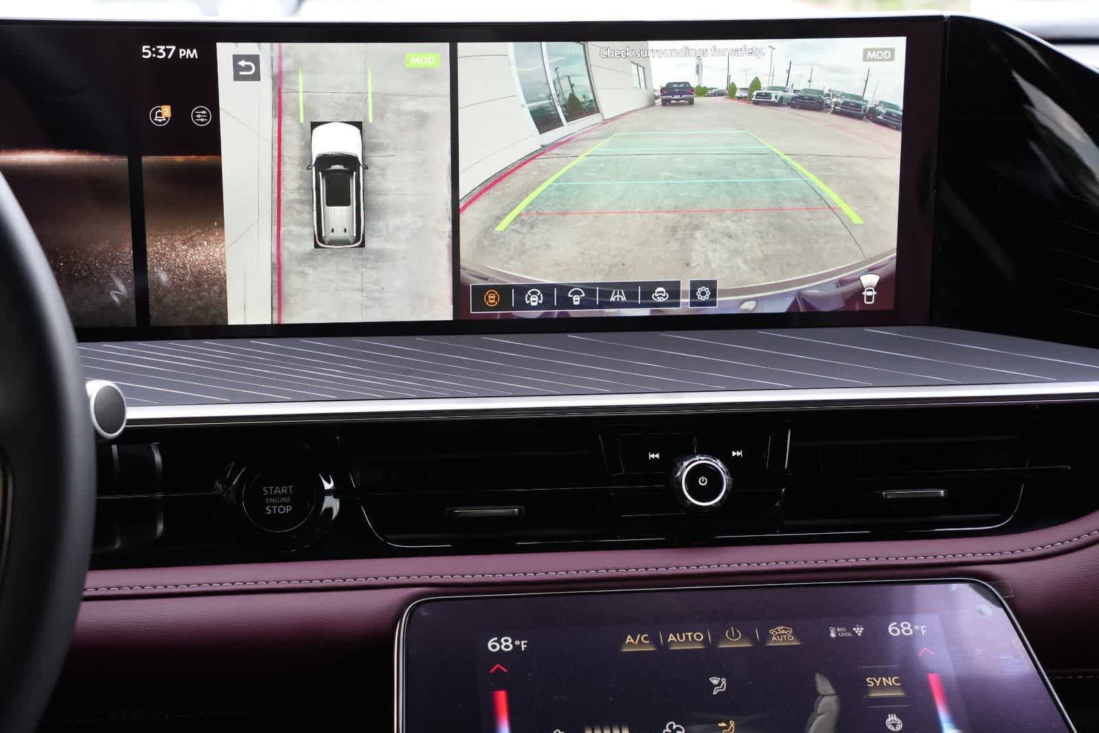 Thumbnail: 2026 INFINITI QX80 - 14