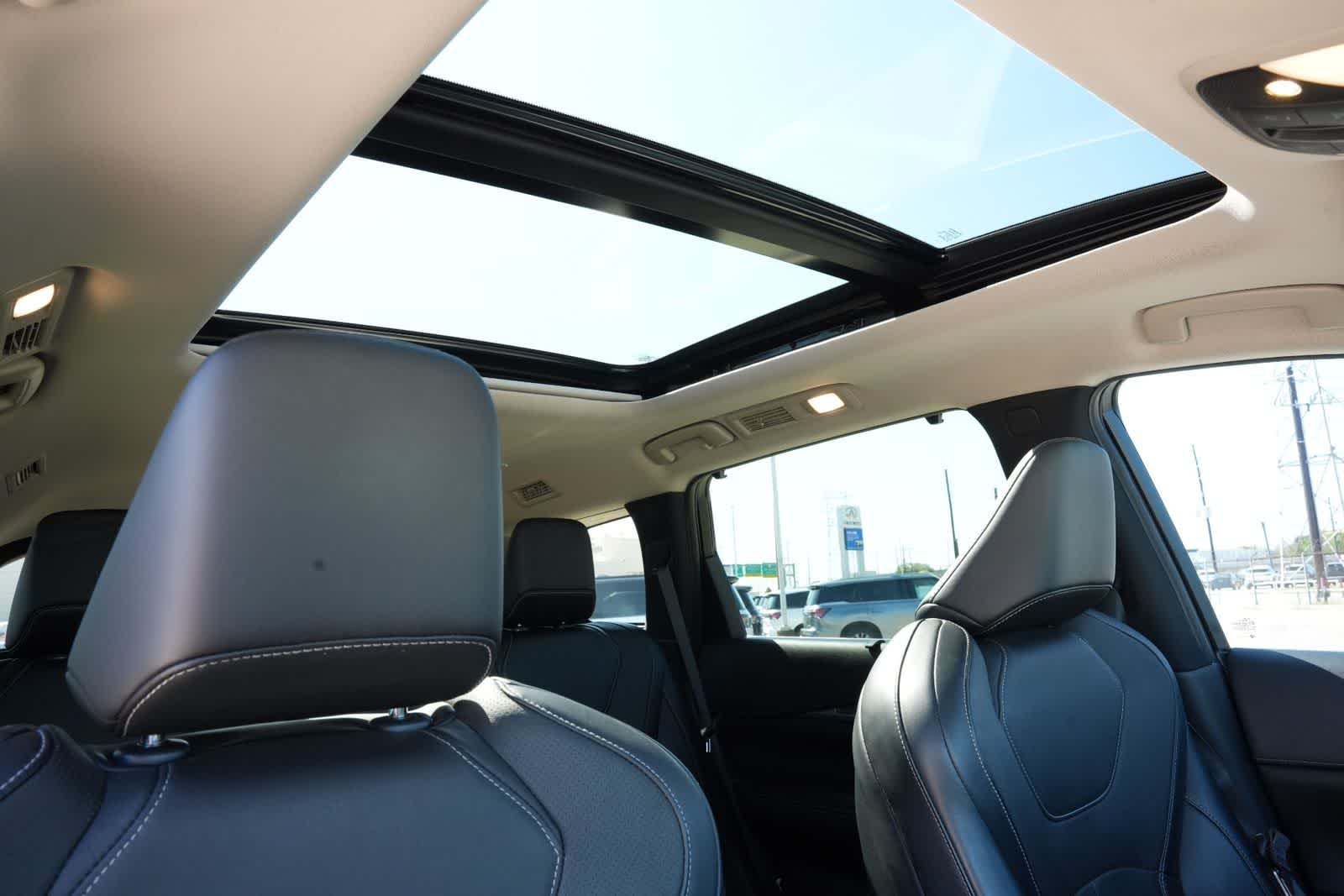 Thumbnail: 2023 INFINITI QX60 - 26