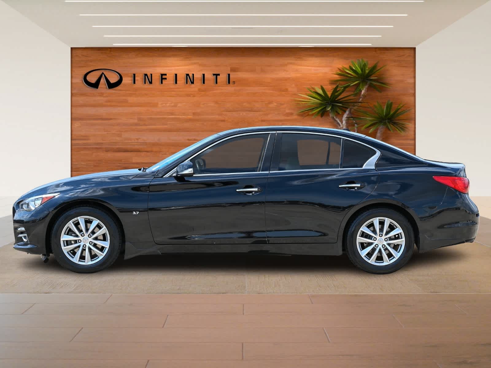 Thumbnail: 2015 INFINITI Q50 - 4