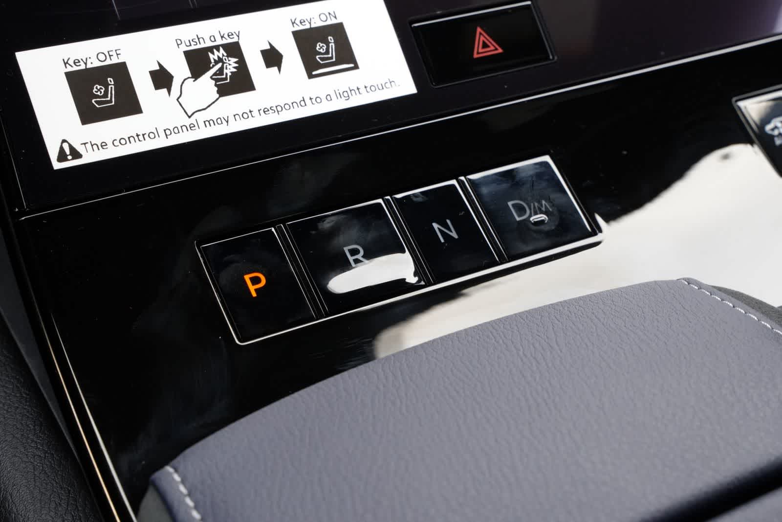 Thumbnail: 2026 INFINITI QX80 - 15