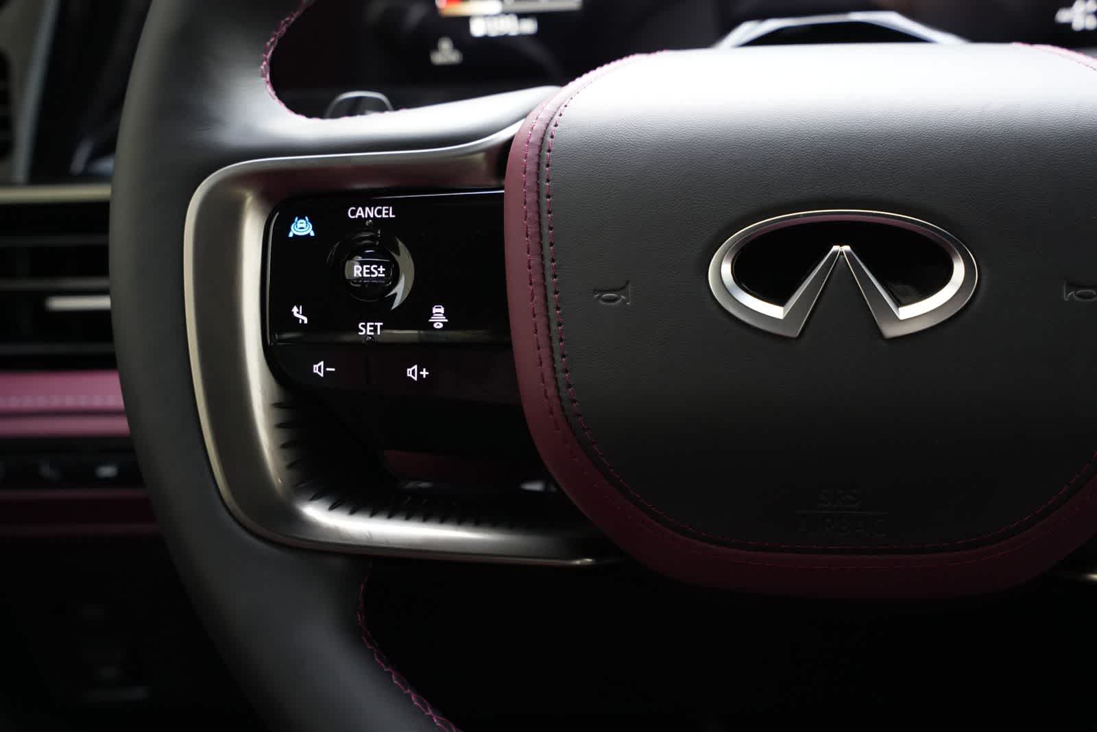 Thumbnail: 2026 INFINITI QX80 - 9