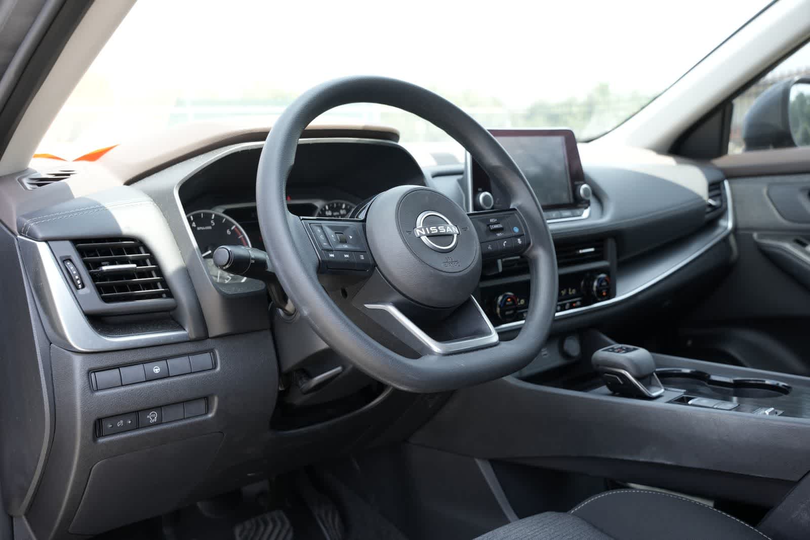 Thumbnail: 2023 Nissan Rogue - 15
