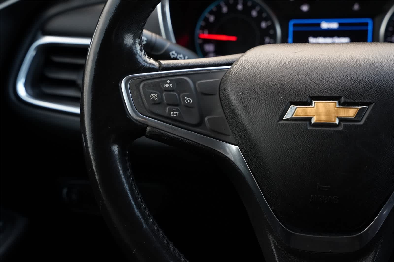 Thumbnail: 2019 Chevrolet Equinox - 10