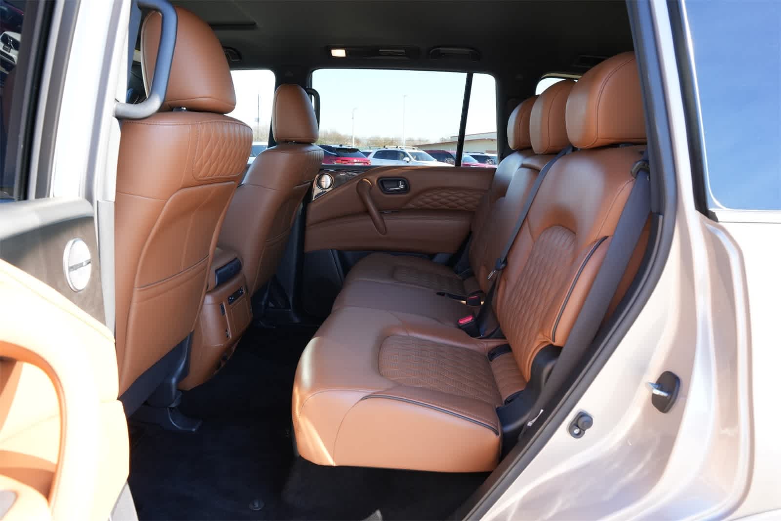 Thumbnail: 2024 INFINITI QX80 - 19