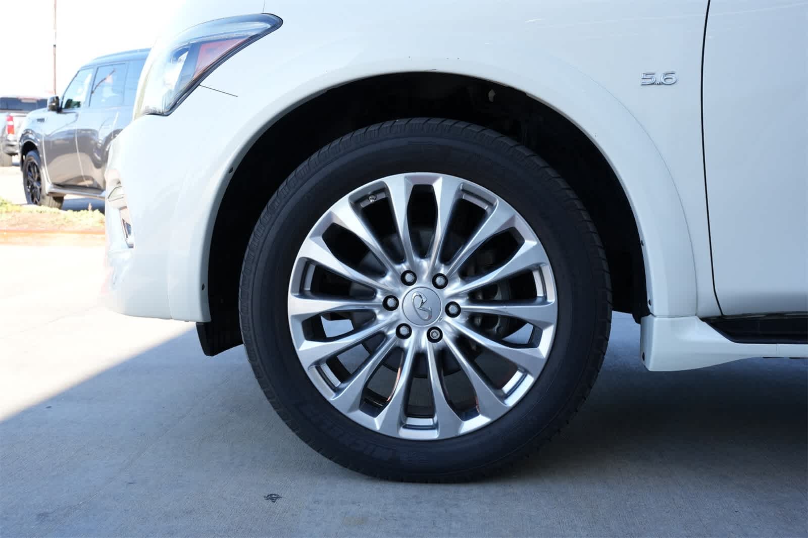 Thumbnail: 2017 INFINITI QX80 - 24