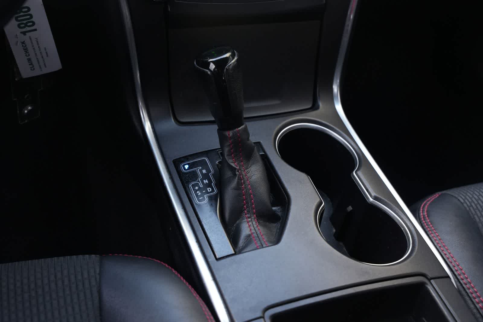 Thumbnail: 2016 Toyota Camry - 12