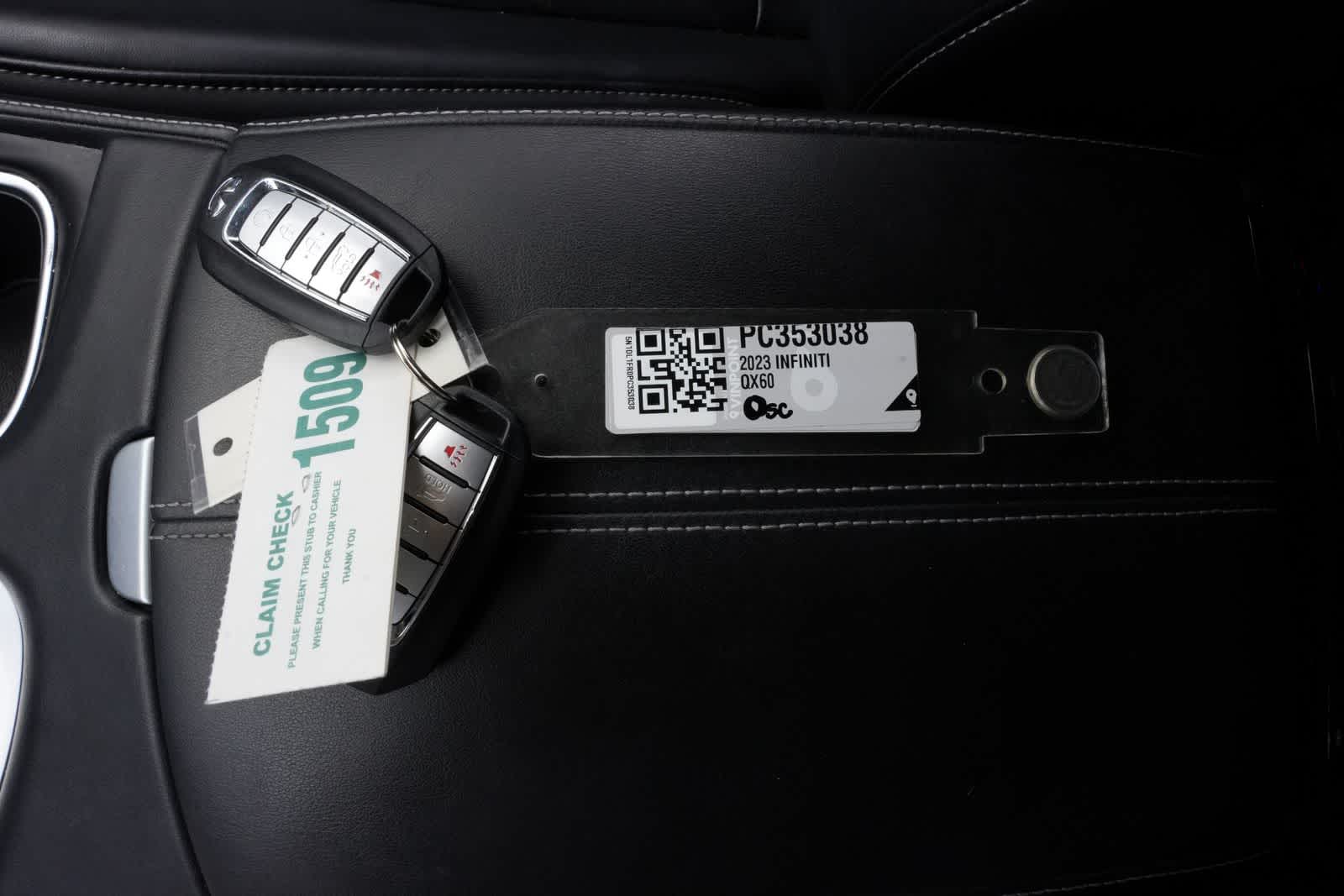 Thumbnail: 2023 INFINITI QX60 - 28