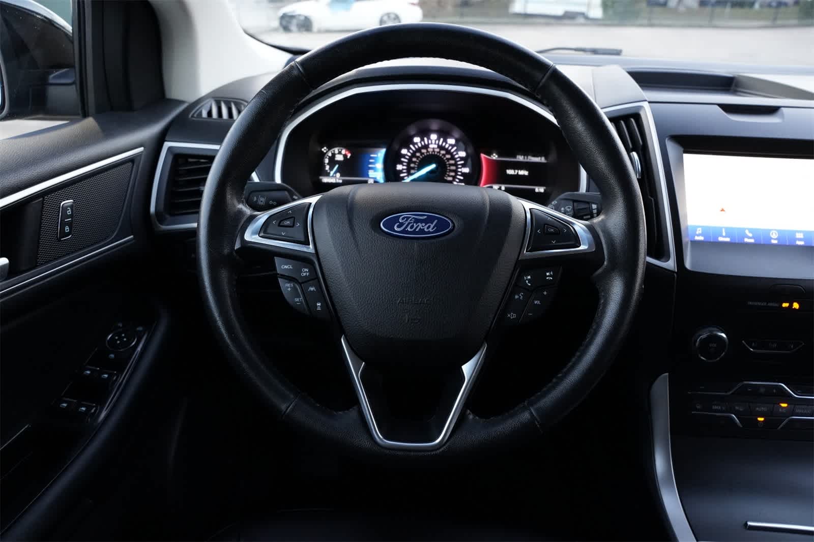 Thumbnail: 2020 Ford Edge - 9