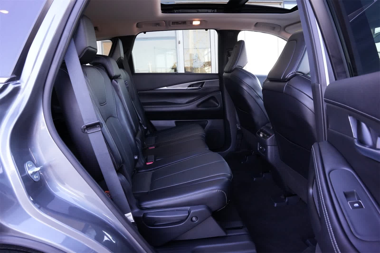 Thumbnail: 2023 INFINITI QX60 - 22