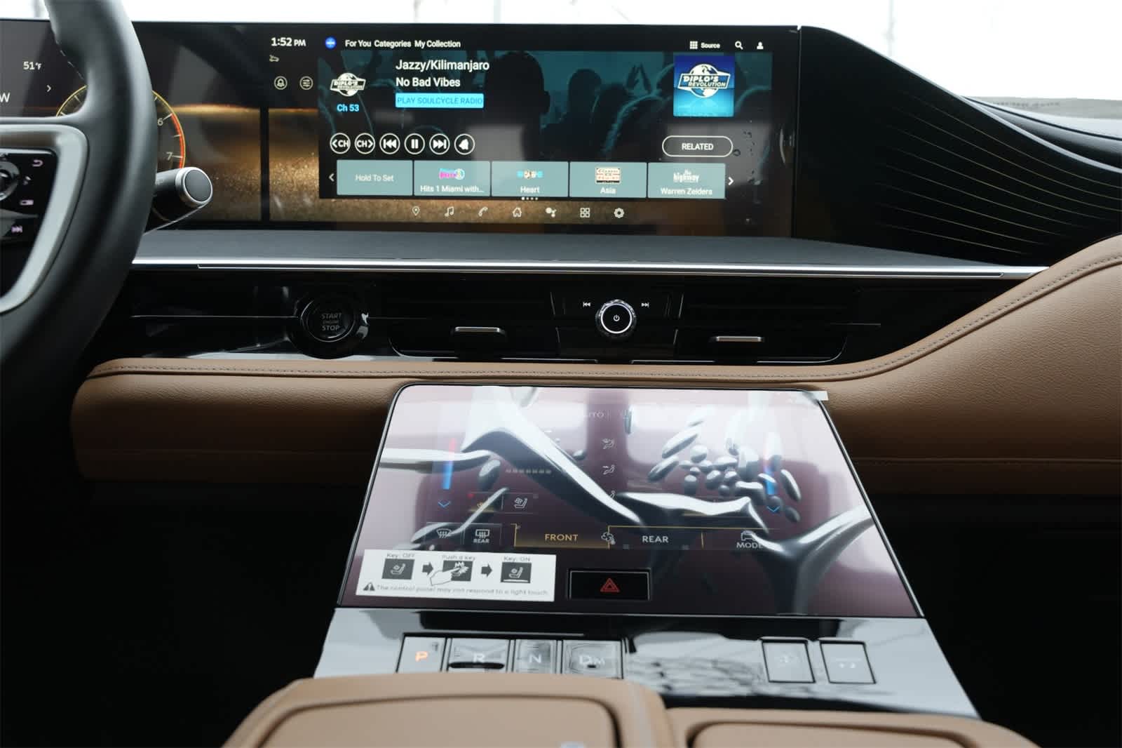 Thumbnail: 2025 INFINITI QX80 - 9