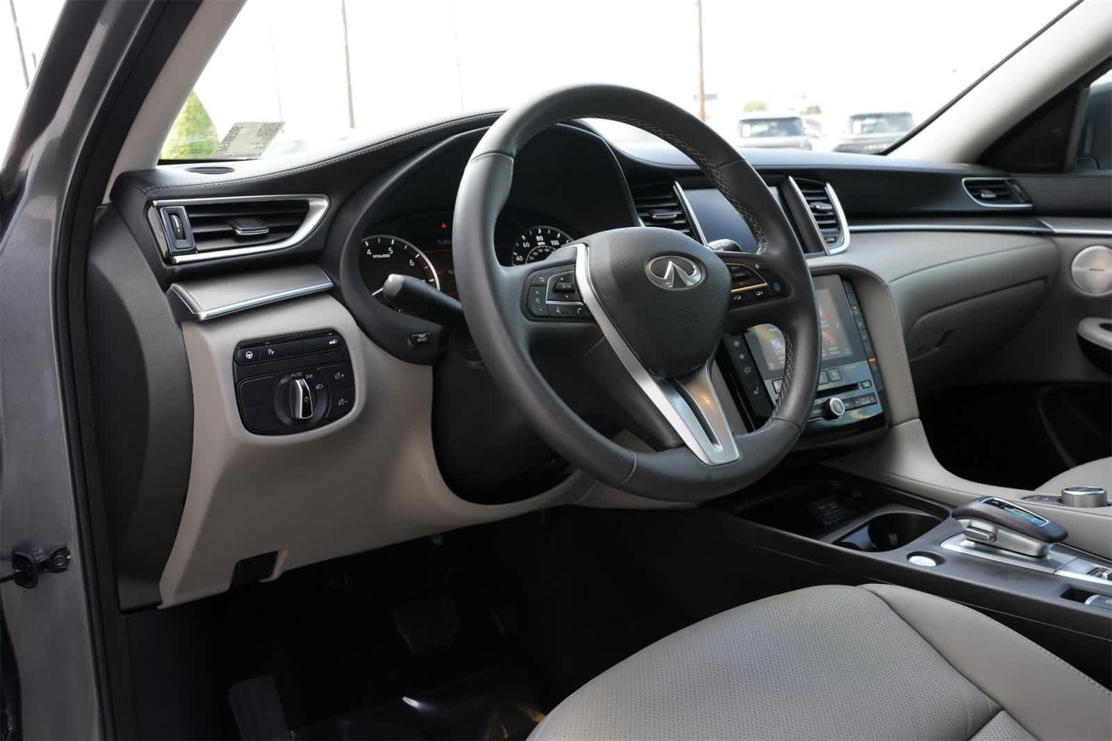 Thumbnail: 2023 INFINITI QX50 - 16