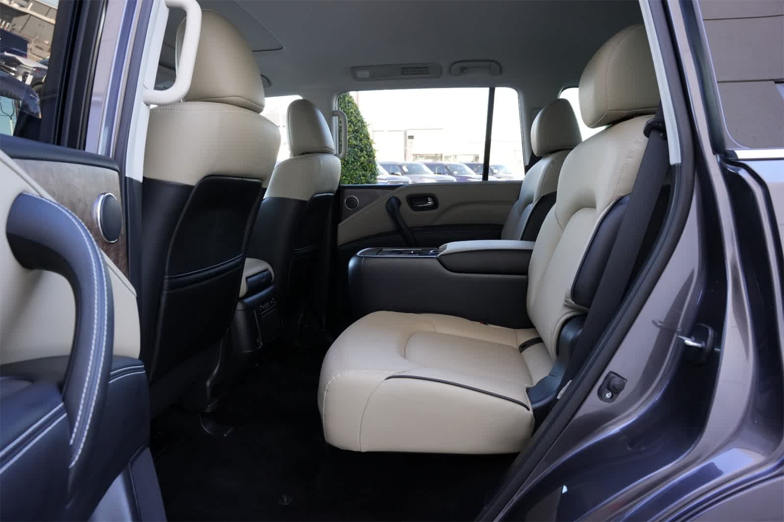 Thumbnail: 2023 INFINITI QX80 - 19