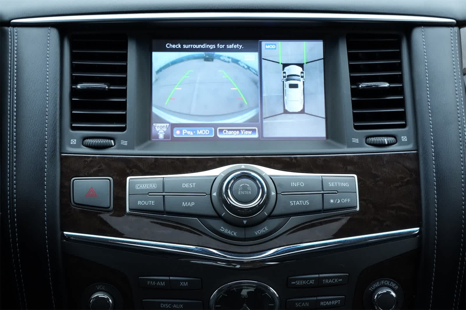 Thumbnail: 2015 INFINITI QX80 - 14