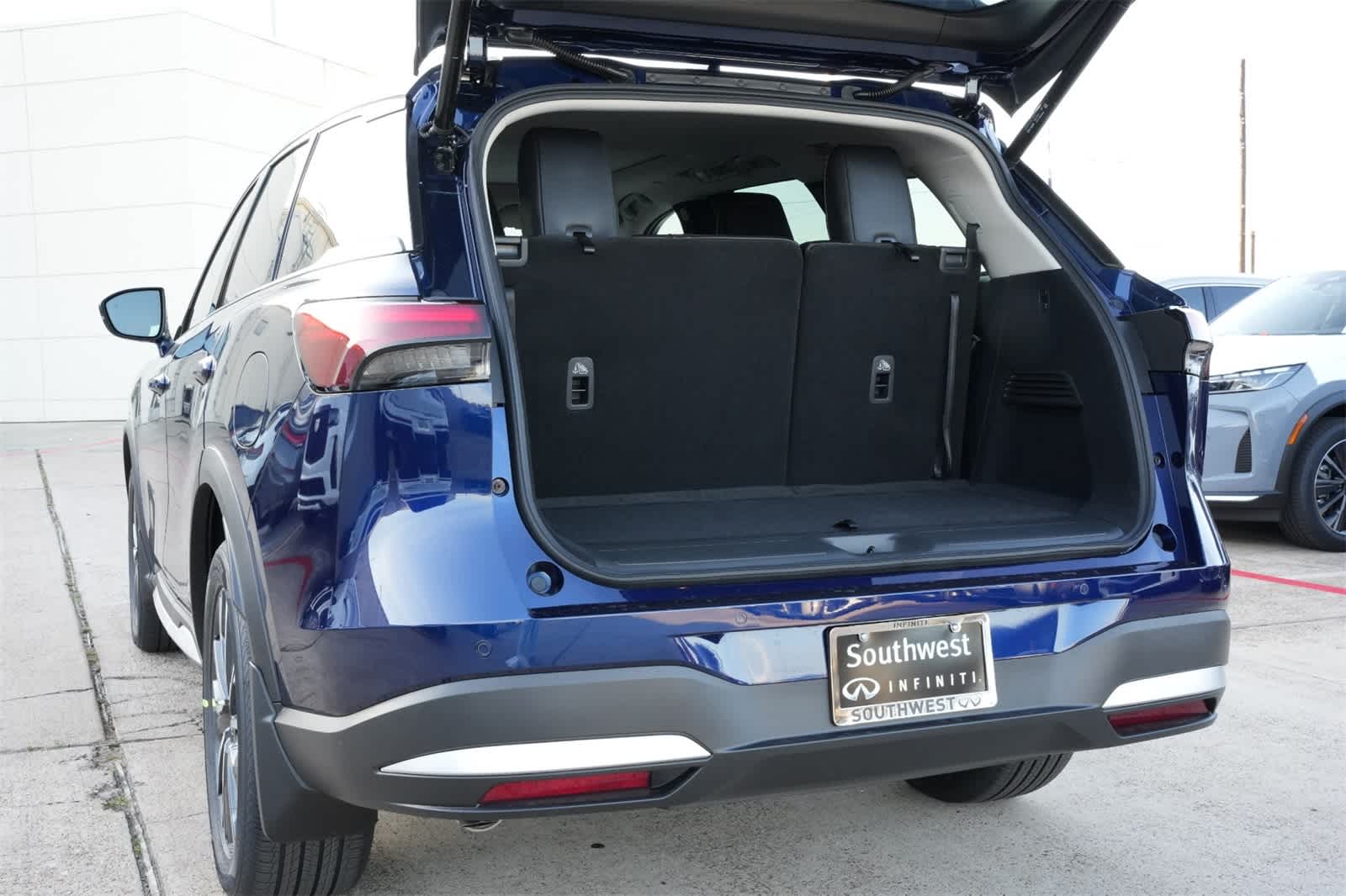 Thumbnail: 2026 INFINITI QX60 - 20