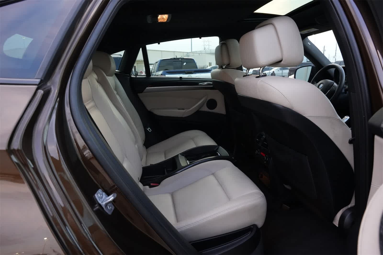 Thumbnail: 2014 BMW X6 - 23