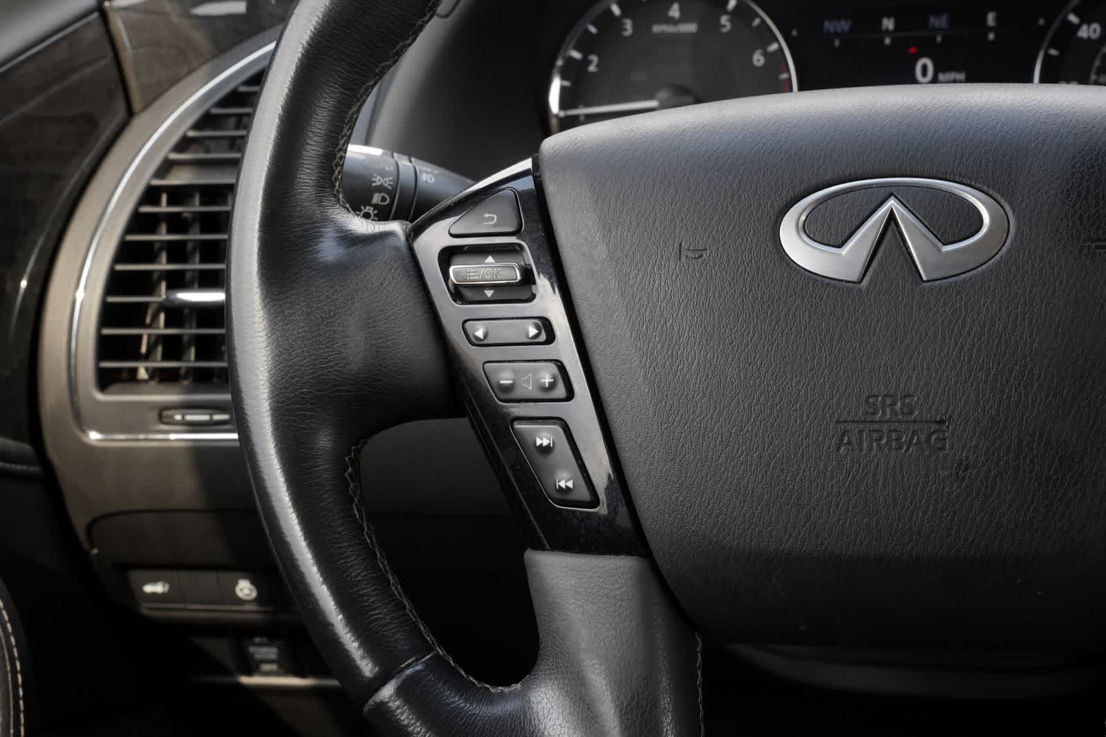 Thumbnail: 2022 INFINITI QX80 - 10