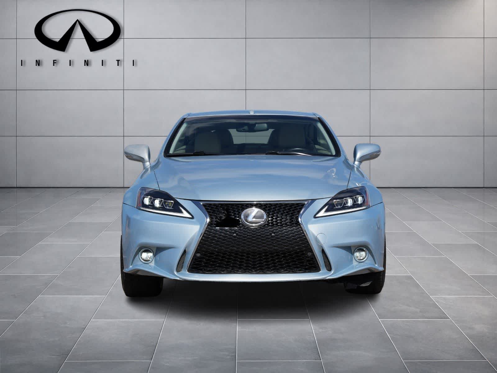 Thumbnail: 2010 Lexus IS - 2