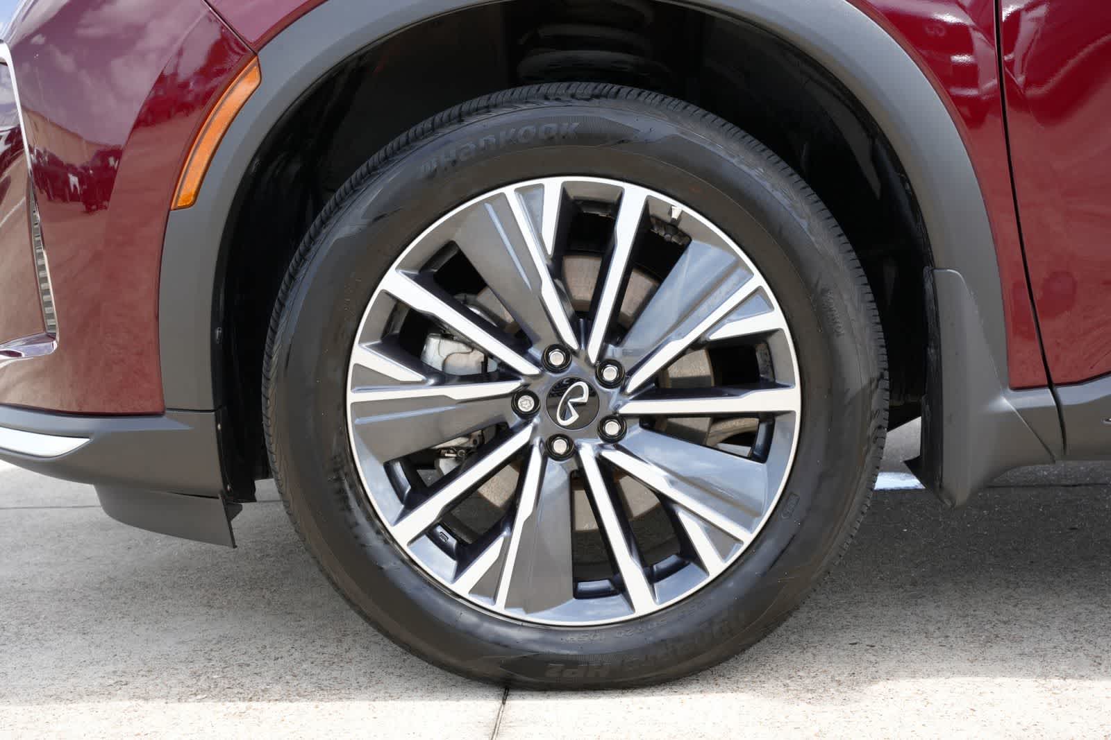 Thumbnail: 2026 INFINITI QX60 - 25
