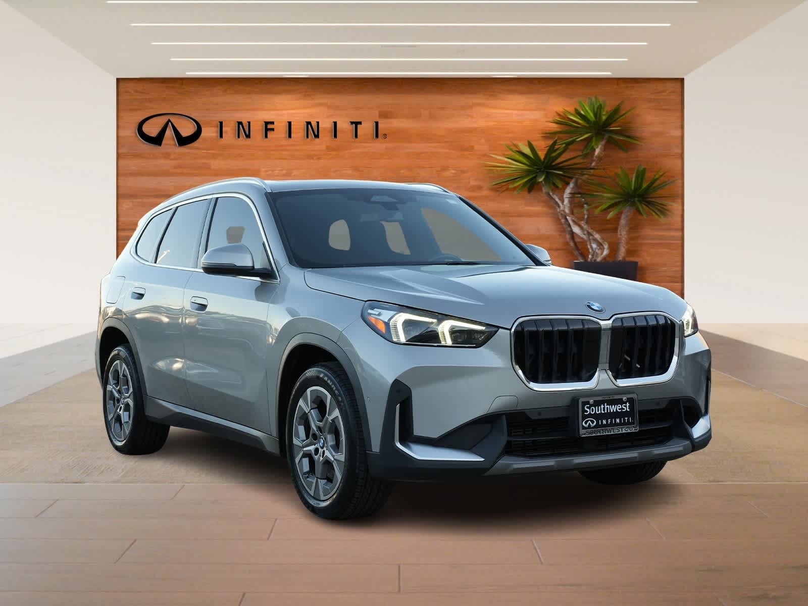 Thumbnail: 2023 BMW X1 - 3