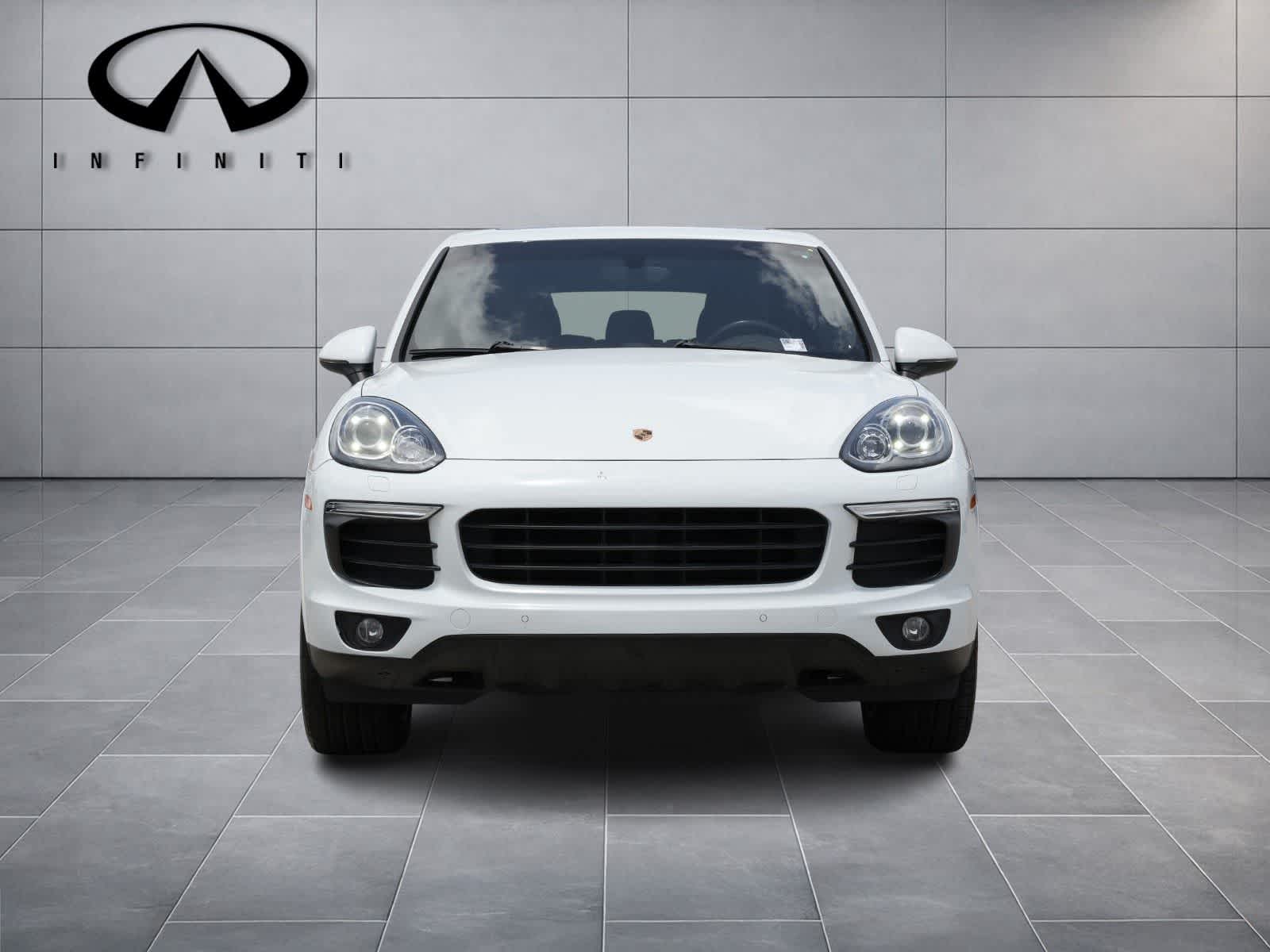Thumbnail: 2017 Porsche Cayenne - 2