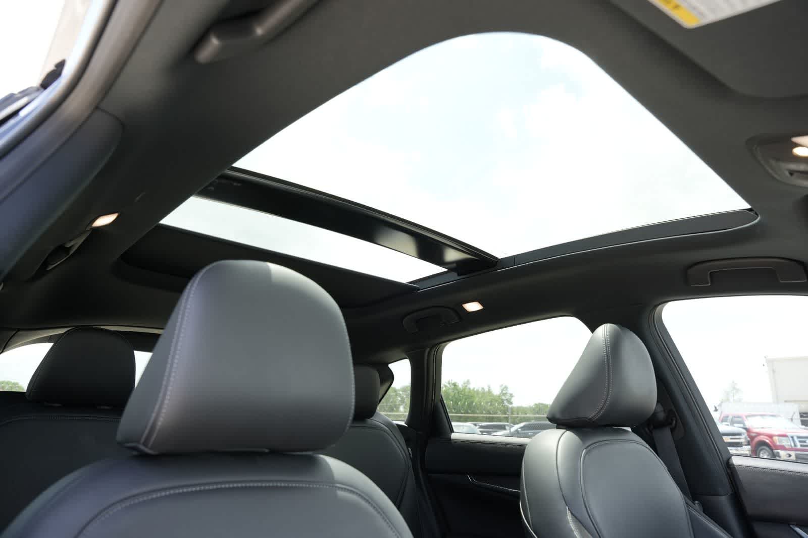 Thumbnail: 2023 INFINITI QX50 - 22