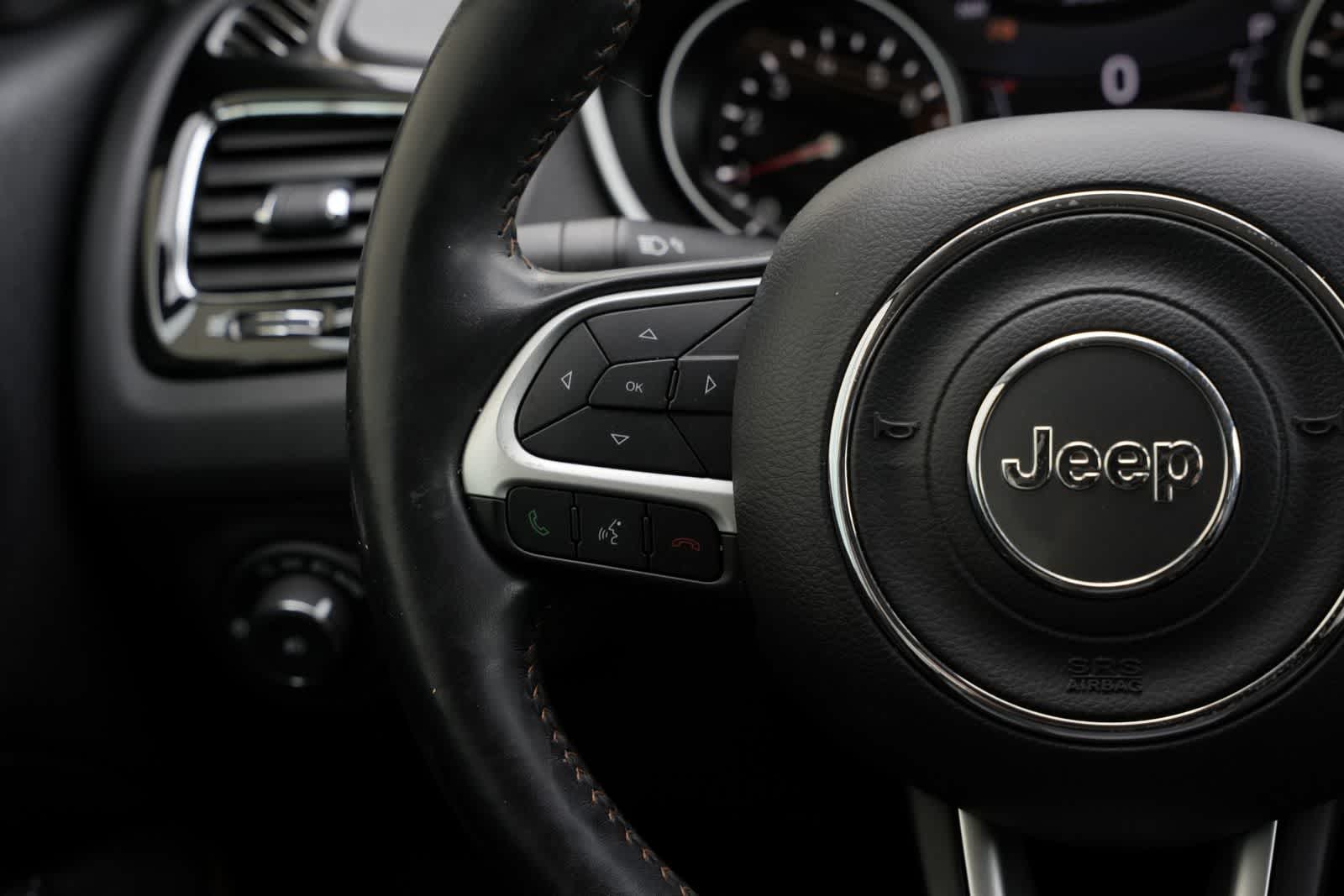 Thumbnail: 2020 Jeep Compass - 10