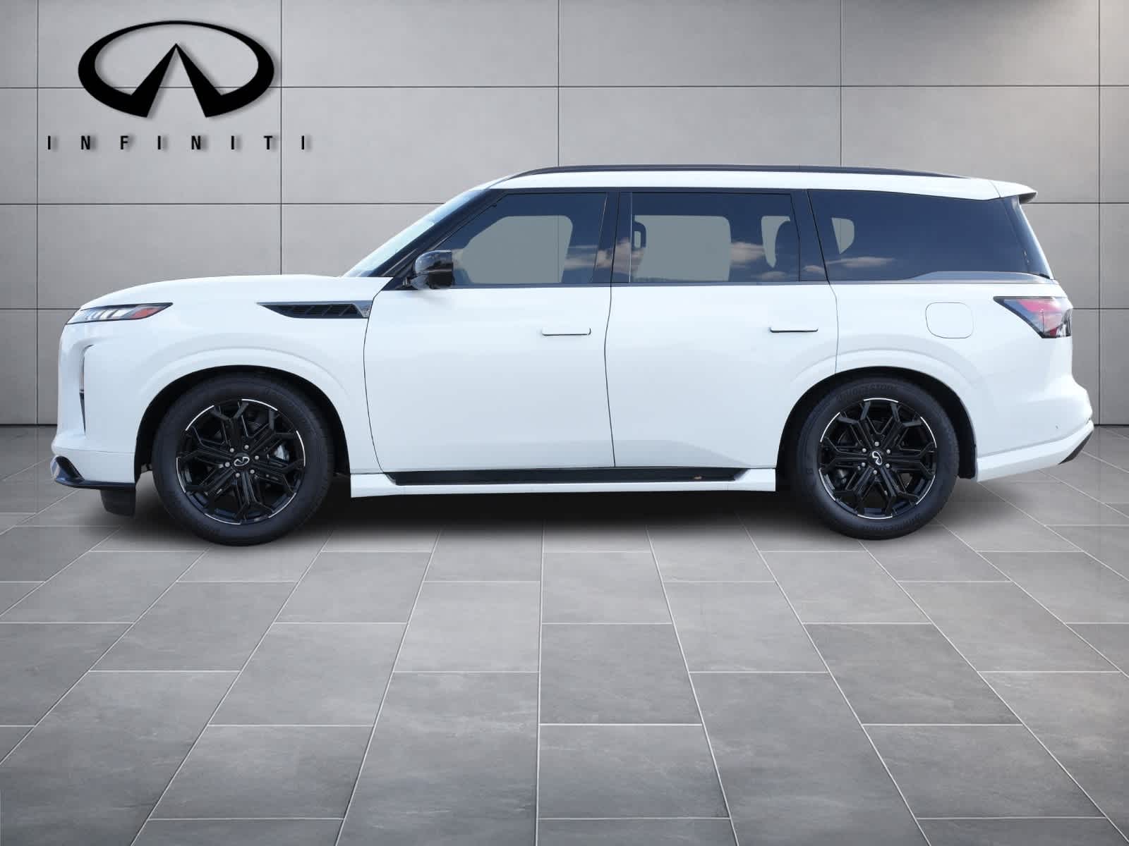 Thumbnail: 2026 INFINITI QX80 - 4