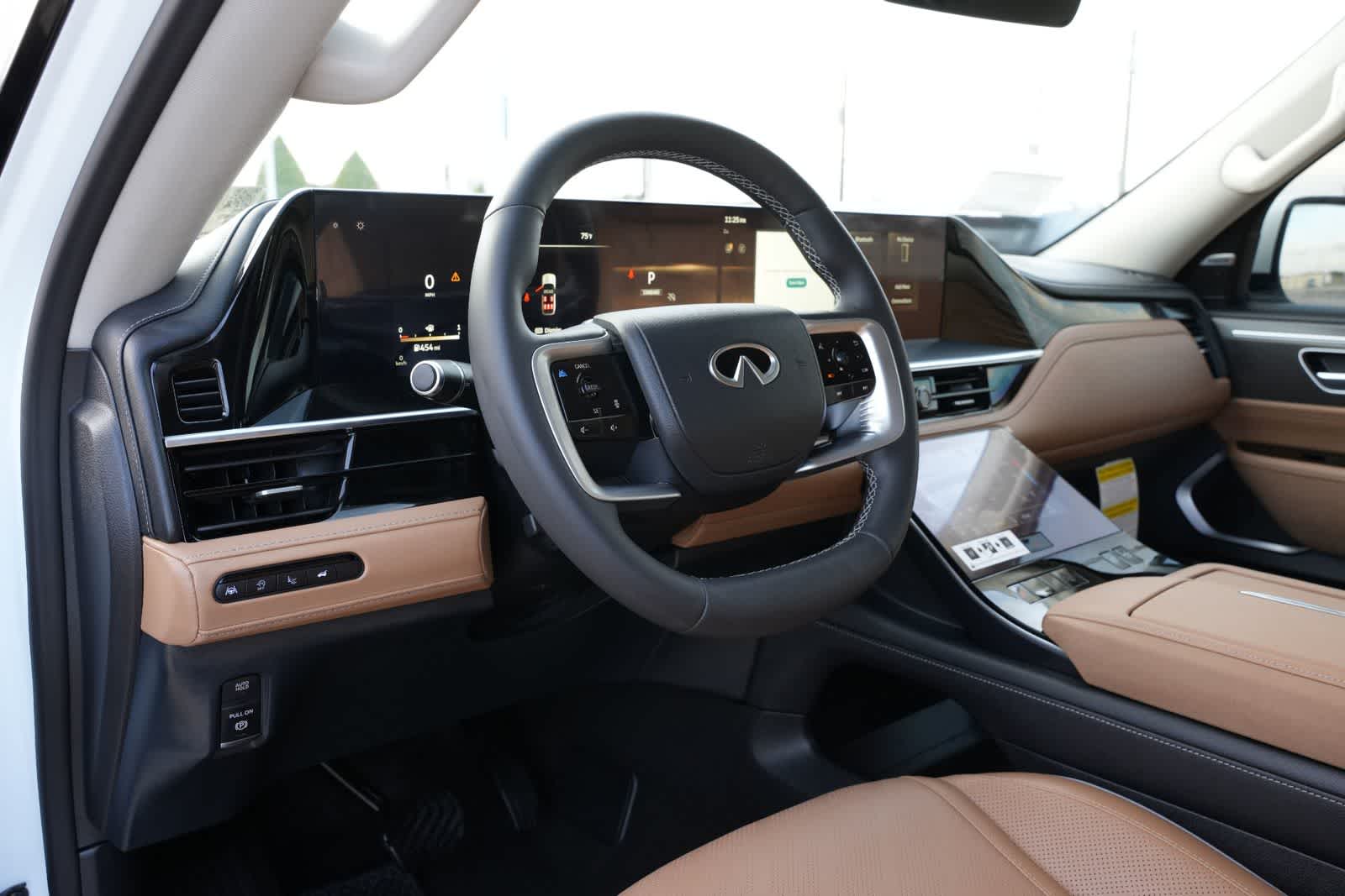 Thumbnail: 2026 INFINITI QX80 - 16